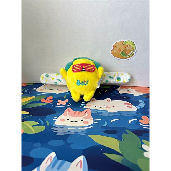 Cutie Cuffs Gudetama The Lazy Egg Single Cracked Egg 80s Snap Bracelet - Picture 1 of 11